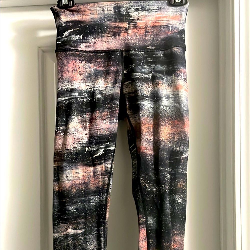 Lululemon flywheel Collab leggings size 6 Athleisure Running Workout Pants